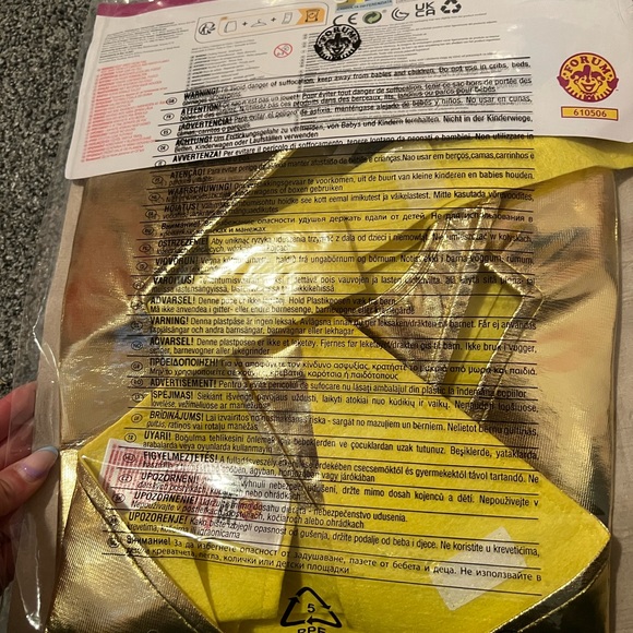 Child’s Star Costume - Picture 2 of 2